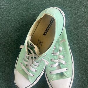 Converse All Star Shoes Women’s 9M tennis athletic kicks running exercise run